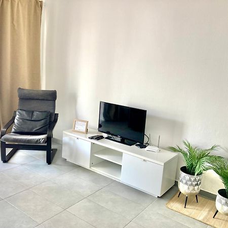 Ground Floor Apartment With Pool, Next To The Beach Costa Teguise Exterior photo